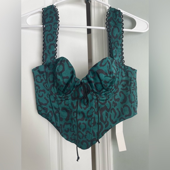 NWT For Love & Lemons Sammie Crop Top Green Leopard Print Bustier XS - Picture 4 of 9